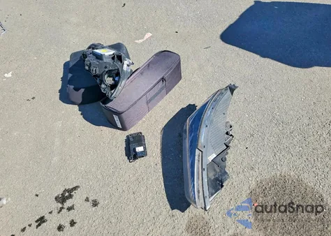 2020 Hyundai Ioniq Plug-In Hybrid Sel from USA, damaged, VIN KMHC75LD3LU231682